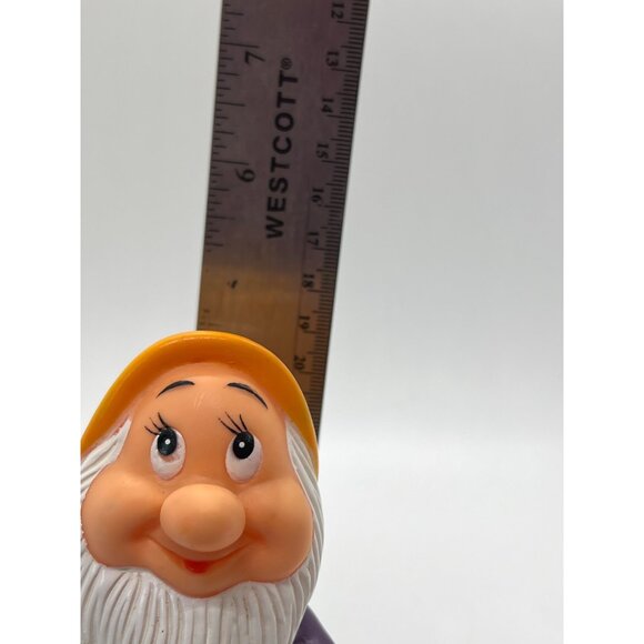 Vintage Disney Bashful Dwarf Rubber Figurine Snow White & 7 Dwarfs Bath Tub Toy - Picture 5 of 5